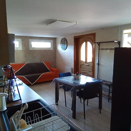 Logement De Charme Coinches Exterior photo